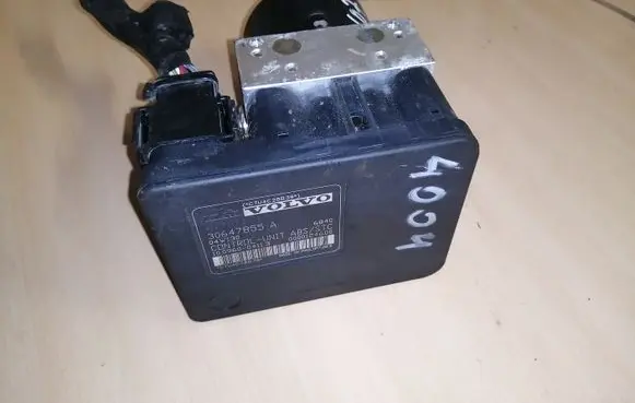 Volvo S40 ABS Pump 30647855