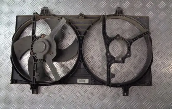 Nissan Almera N16 Fan set 8240297