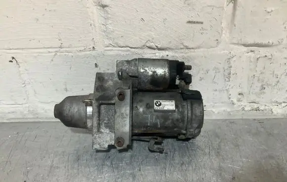 BMW 5 F10 F11 Starter motor 7556131