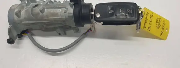 Volkswagen Caddy Ignition lock 1K0905851B 1K0905851 5K0837202