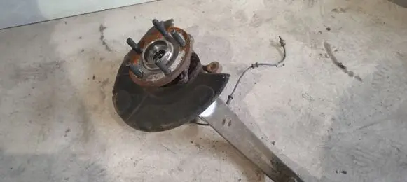 Jeep Grand Cherokee Front wheel hub 04779977AA