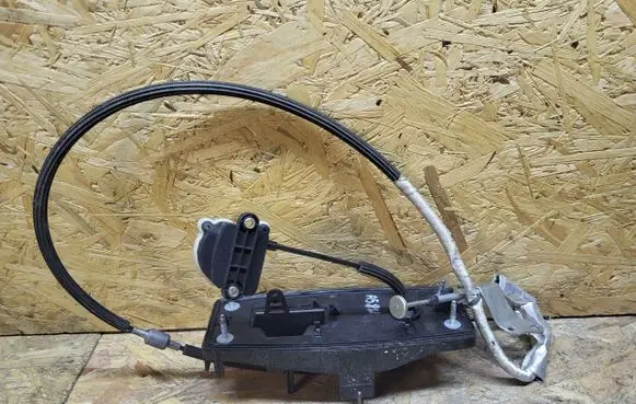Audi A4 S4 B9 Gear shift cable linkage 