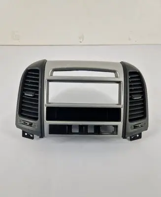 Hyundai Santa Fe Dash center air vent grill 974202B900