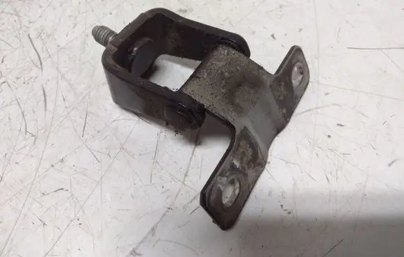 Mitsubishi Outlander Tailgate/trunk/boot hinge