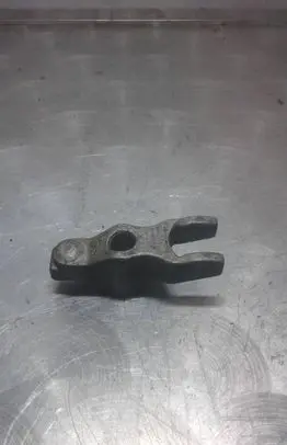 Opel Insignia A Fuel Injector clamp holder 4763