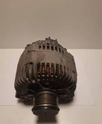 Volkswagen PASSAT B6 Generator/alternator 021903026L