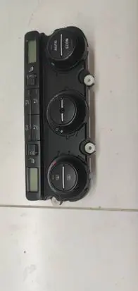 Skoda Octavia Mk2 (1Z) Climate control unit 74241060