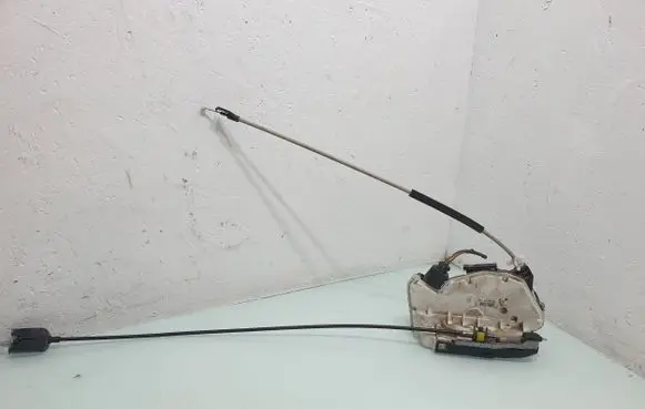Seat Ibiza IV (6J,6P) Rear door lock 6J0839016A