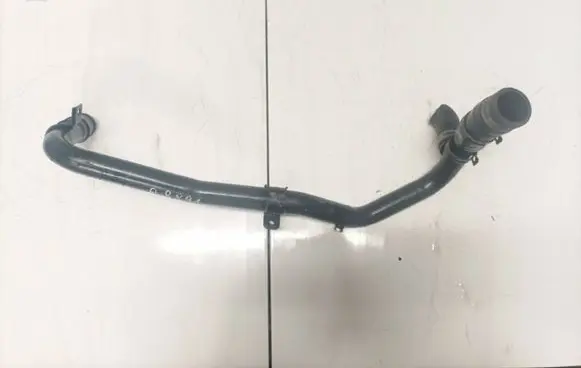 Audi A4 S4 B7 8E 8H Engine coolant pipe/hose
