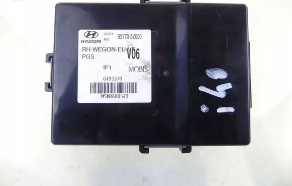 Hyundai i40 Parking PDC control unit/module 957703Z050