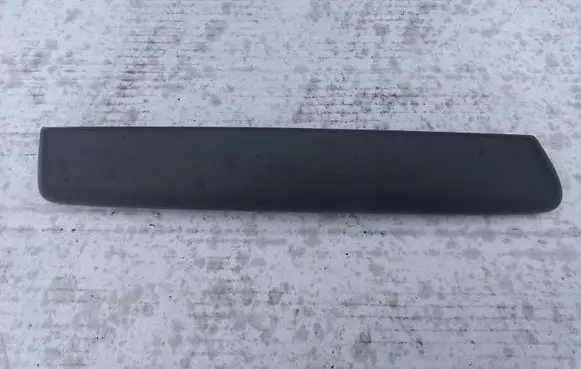 Ford Focus Front bumper splitter molding 4M5117E909AF