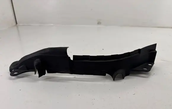 BMW 2 F44 Air intake duct part 51767450922 7450922