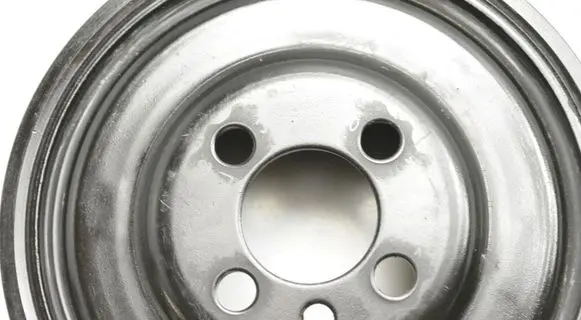 Volkswagen Golf VII Crankshaft pulley 04L105243