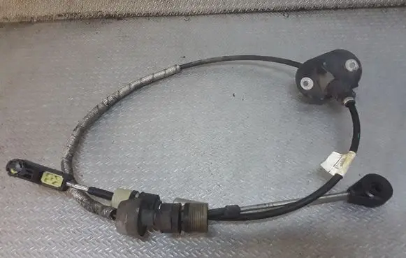 Volvo S80 Gear shift cable linkage 30783147