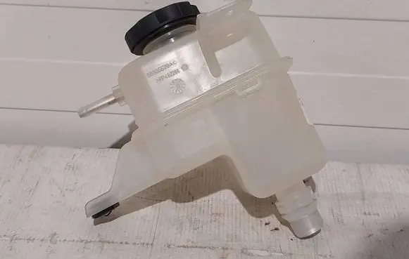 Dodge RAM Coolant expansion tank/reservoir 68335579AC