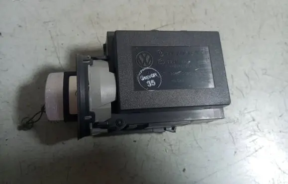 Volkswagen PASSAT B6 Ignition lock 3C0905843Q 11601500643230 33303301
