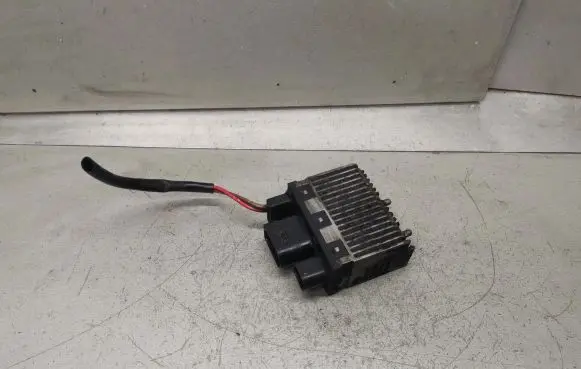 Coolant fan relay