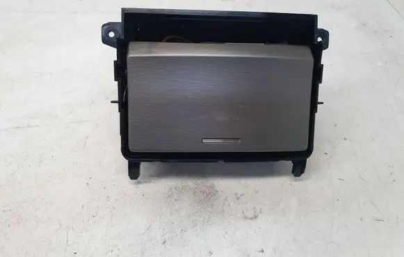 Toyota Avensis T270 Car ashtray 9868