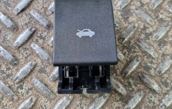 Dodge Durango III Engine bonnet (hood) release handle 