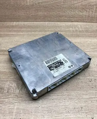 Toyota Avensis T250 Engine control unit/module ECU 8966105690 MB1758006325