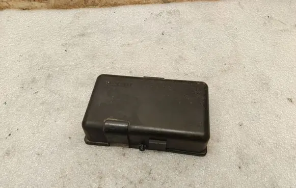 Renault Espace - Grand espace IV Fuse box cover 8200210898 318003125 318903126