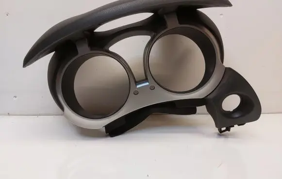 Nissan Juke I F15 Other interior part 682401KZ0A