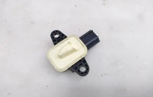 Volvo S60 Airbag deployment crash/impact sensor 31471578