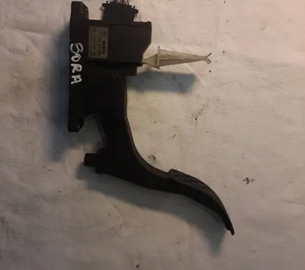 Seat Toledo II (1M) Accelerator throttle pedal 1J1721503K 0281002342 972110087Y