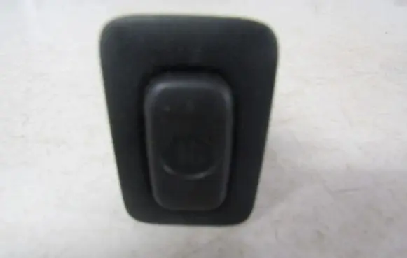 Fog light switch