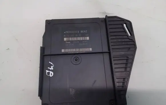 Mercedes-Benz E W210 Comfort/convenience module 2108203826