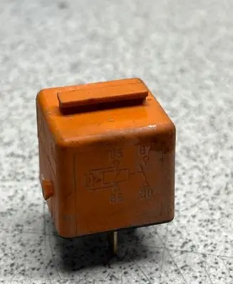 BMW 3 E46 Other relay 1378238