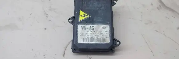 Volkswagen Touareg II Headlight ballast module Xenon 8U0941329 7086160199 01011440A