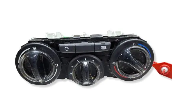 Peugeot 208 I Climate control unit S26279274 96722466ZD