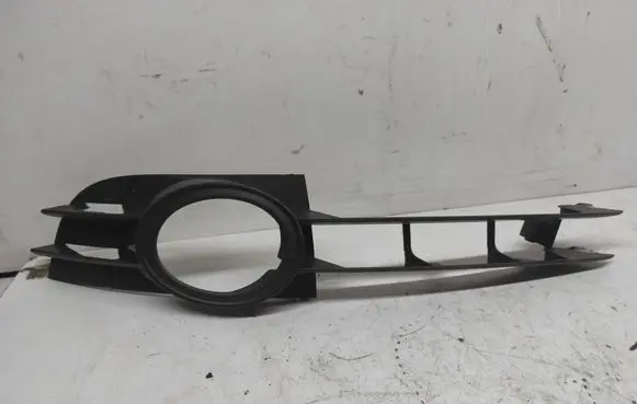 Audi A6 S6 C6 4F Front fog light trim/grill 