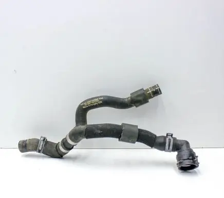 Volkswagen PASSAT B8 Engine coolant pipe/hose 3Q0122058E