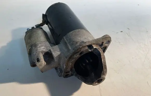 Mercedes-Benz B W245 Starter motor A0051517401