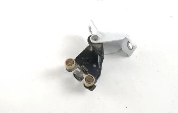 Mercedes-Benz Citan W415 Sliding door middle roller runner 497637G
