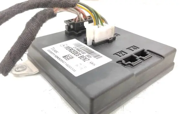 Mercedes-Benz E W211 Comfort/convenience module 2115452132 00007112A5047160034e