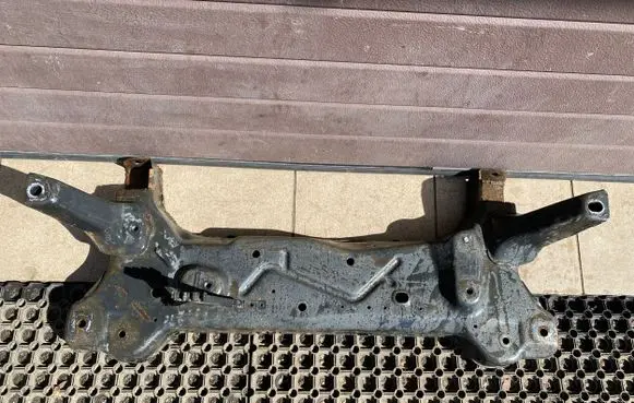 Chrysler Sebring (ST-22 - JR) Front subframe