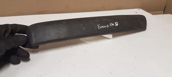 Front bumper splitter molding