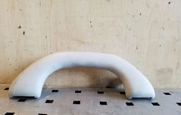 Volkswagen PASSAT CC Front interior roof grab handle