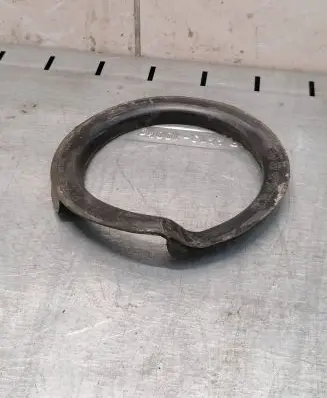 BMW 1 E81 E87 Front coil spring rubber mount 6767500