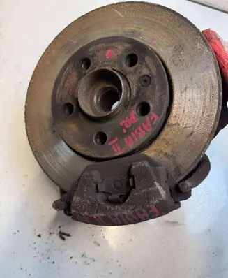 Skoda Fabia Mk2 (5J) Front wheel hub spindle knuckle 