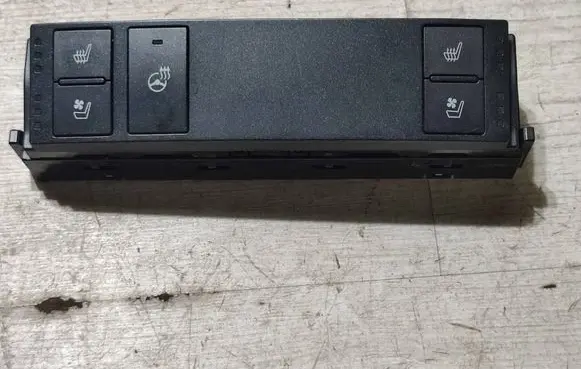 Lexus RC Seat heating switch 75E782