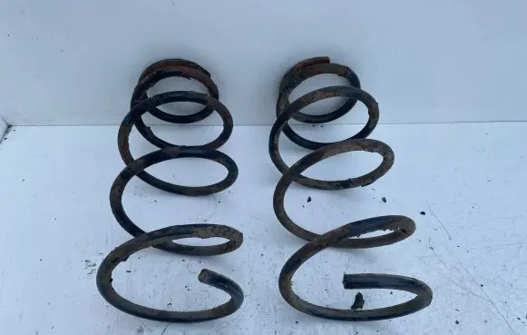 Toyota Previa (XR30, XR40) II Front coil spring