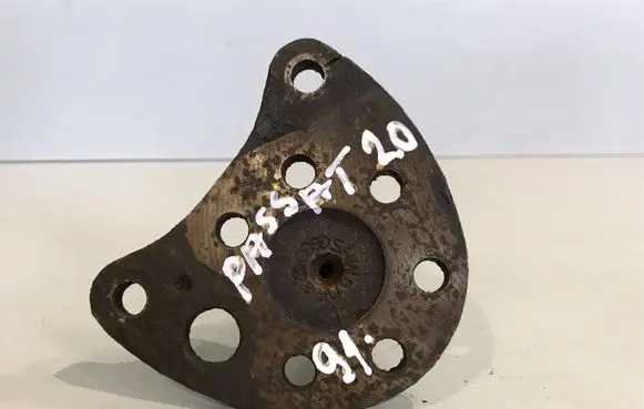 Volkswagen PASSAT B3 Stub axle 