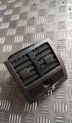 Rear air vent grill