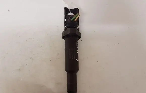 BMW 3 E46 High voltage ignition coil 0221504464