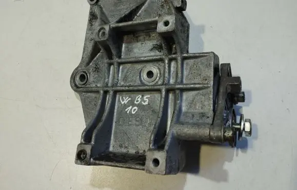 Volkswagen PASSAT B5 A/C compressor mount bracket 028260885A