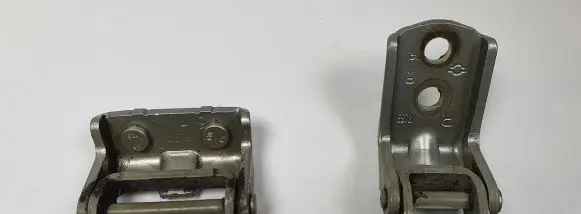 Nissan Primera Rear door hinge set 